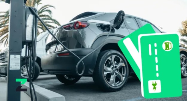 voiture qui charge à la borne de recharge avec icône carte de recharge